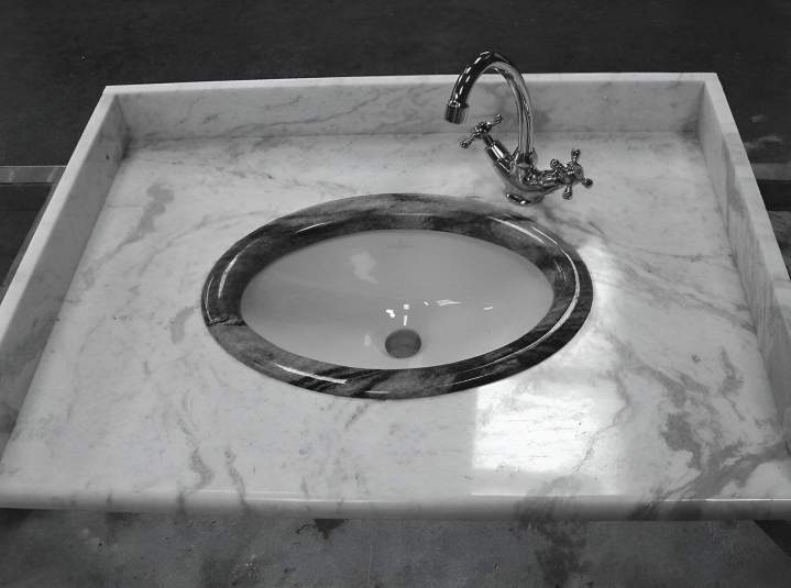 Plan de salle de bain sur mesure marbre Chanceaux-sur-Choisille